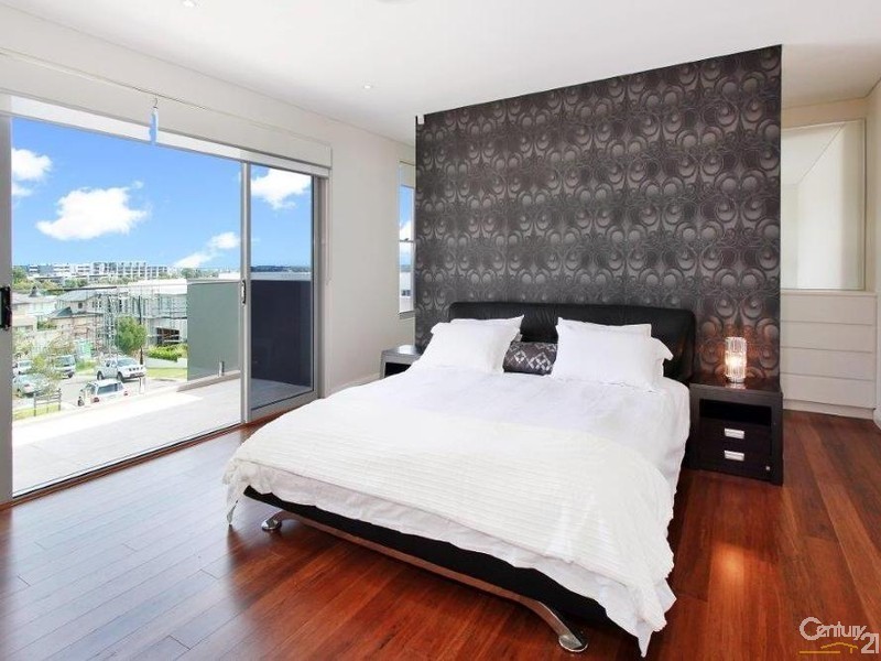 11 Montpellier Rise, Bella Vista NSW 2153