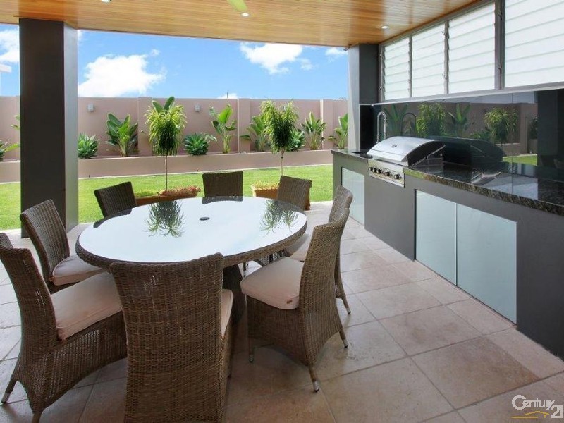 11 Montpellier Rise, Bella Vista NSW 2153