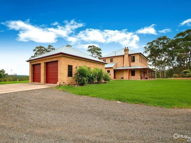 16 River Road, Sackville North NSW 2756