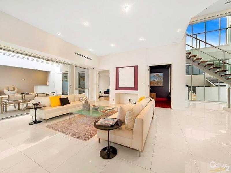 72 Edgewater Drive, Bella Vista NSW 2153