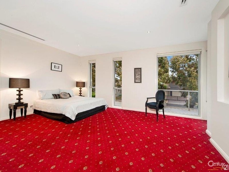 72 Edgewater Drive, Bella Vista NSW 2153