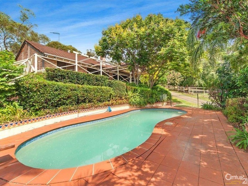 5 Mitchell Road, Dural NSW 2158