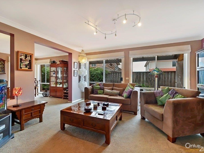 4 Angourie Court, Dural NSW 2158