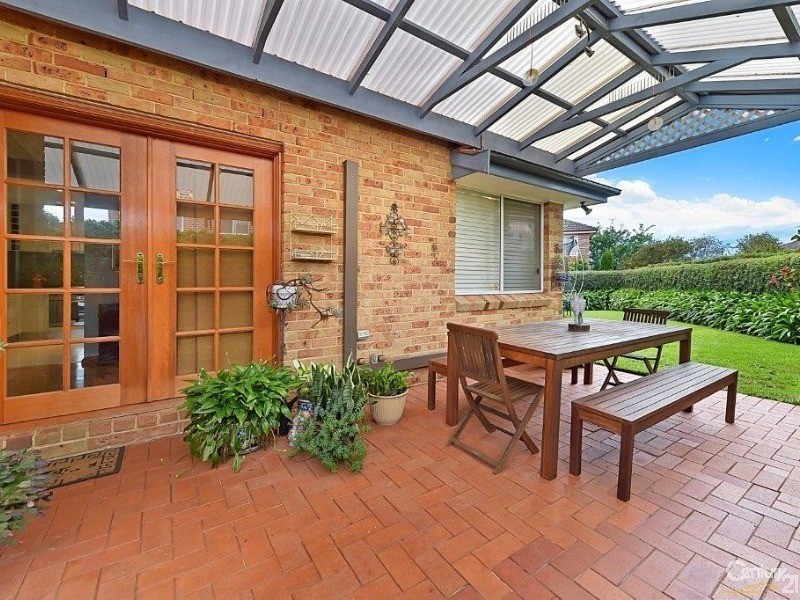 4 Angourie Court, Dural NSW 2158