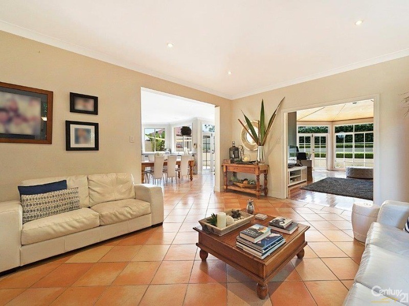 11 Sylvan Grove, Glenhaven NSW 2156