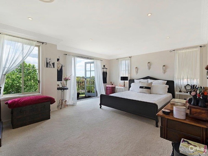 11 Sylvan Grove, Glenhaven NSW 2156