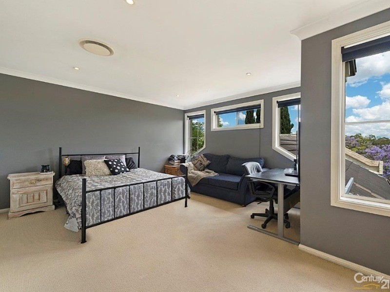 11 Sylvan Grove, Glenhaven NSW 2156