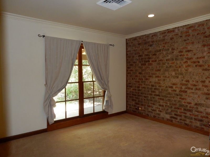 Middle Dural NSW 2158