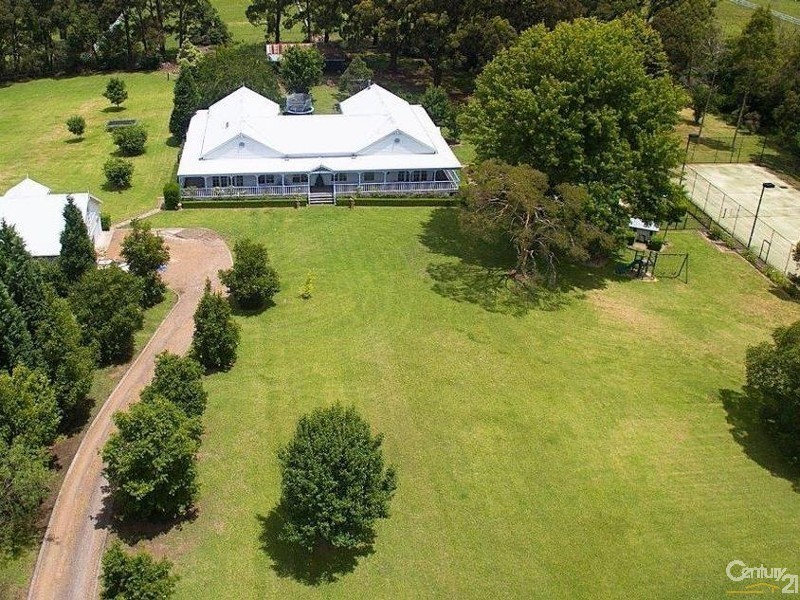 8 Uralla Road, Dural NSW 2158