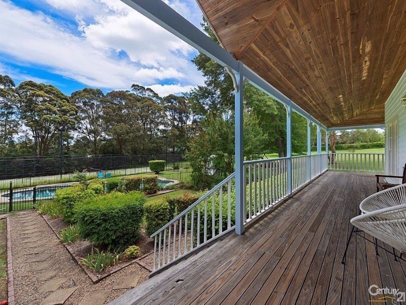 8 Uralla Road, Dural NSW 2158