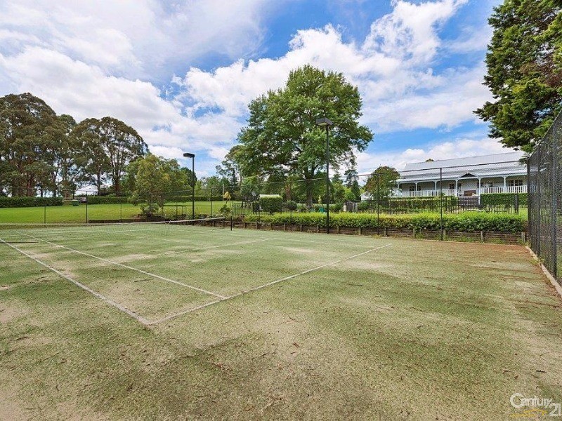 8 Uralla Road, Dural NSW 2158