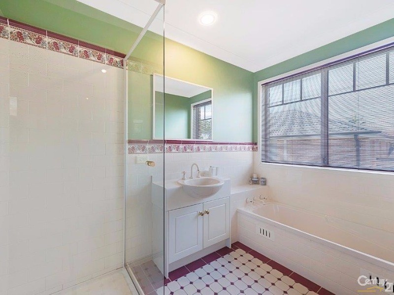 85 Ravensbourne Circuit, Dural NSW 2158