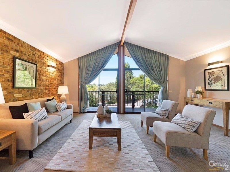 21 Fallon Drive, Dural NSW 2158