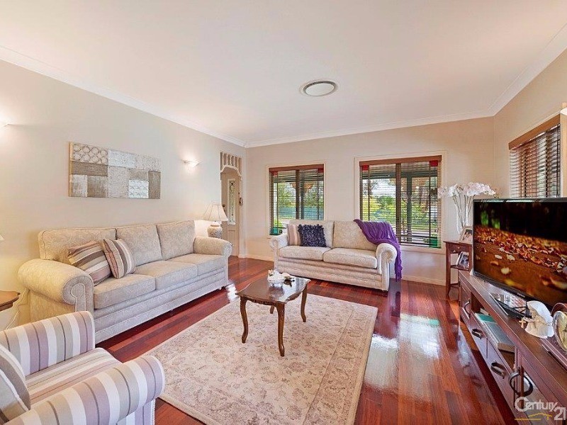 10 Johnson Road, Galston NSW 2159