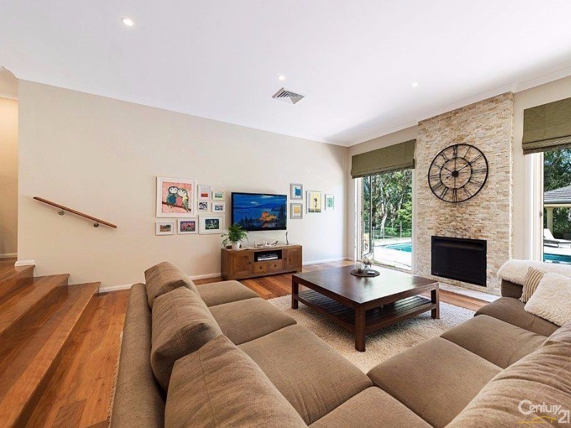 9 Gilligans Road, Dural NSW 2158