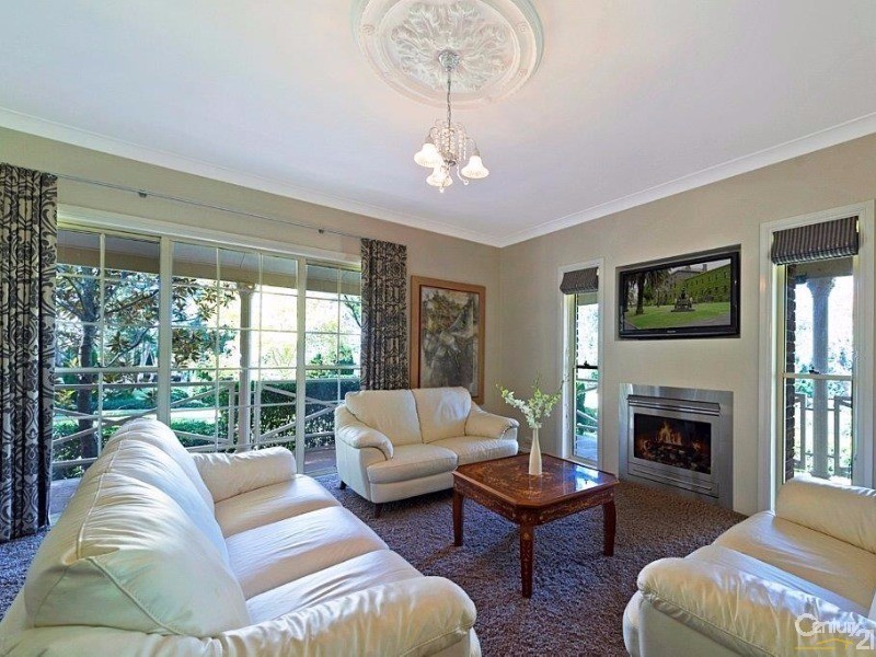 9 Gilligans Road, Dural NSW 2158