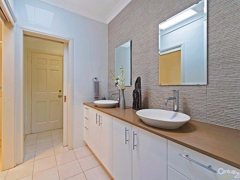 9 Gilligans Road, Dural NSW 2158