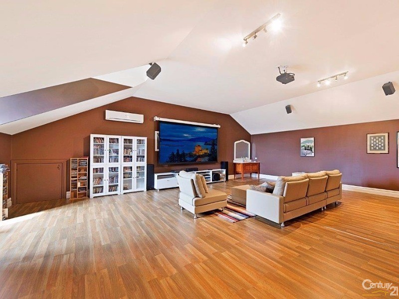 9 Hemers Road, Dural NSW 2158