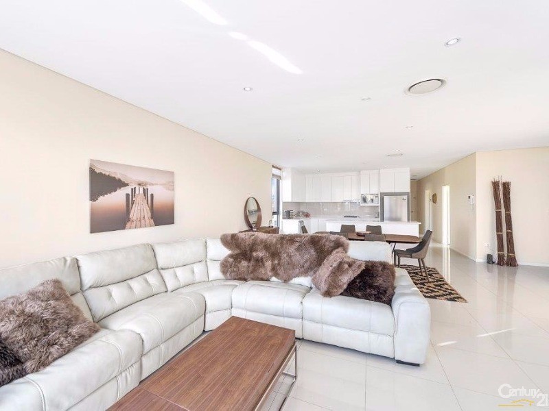 17/7 Harrington Avenue, Castle Hill NSW 2154