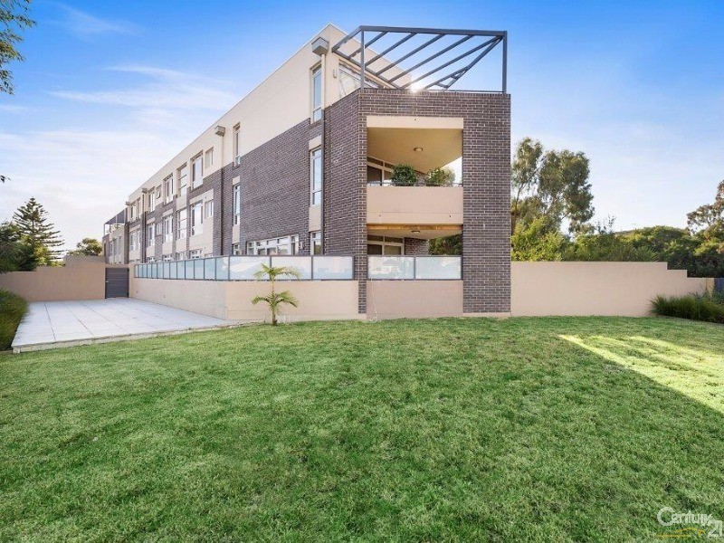 17/7 Harrington Avenue, Castle Hill NSW 2154