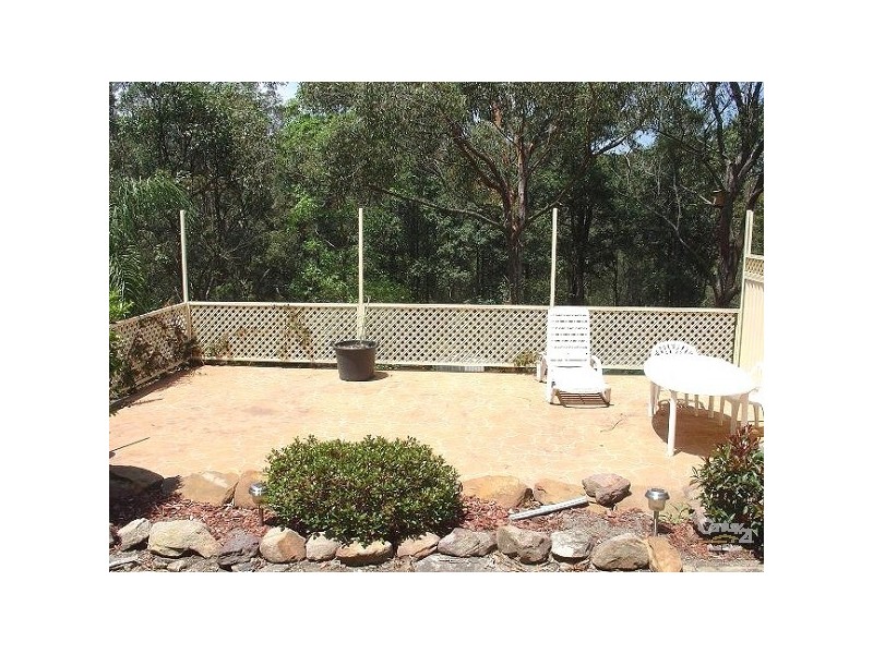 14 Lapstone Crescent, Blaxland NSW 2774