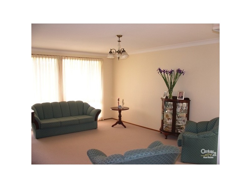 9 Bates Ave, Blaxland NSW 2774