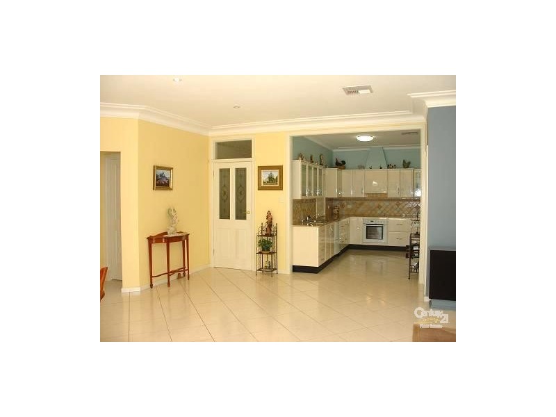 20 Glenell, Blaxland NSW 2774