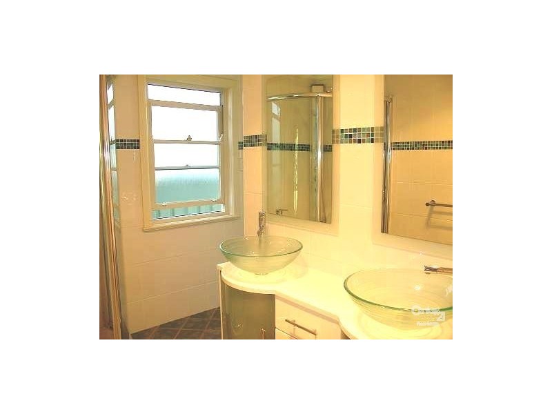 20 Glenell, Blaxland NSW 2774