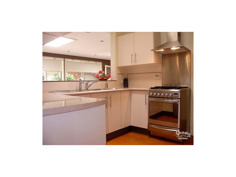 11 Boorea Street, Blaxland NSW 2774