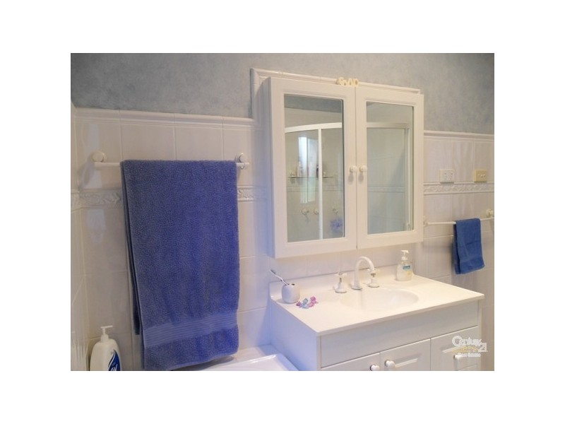 22 Powell Street, Blaxland NSW 2774