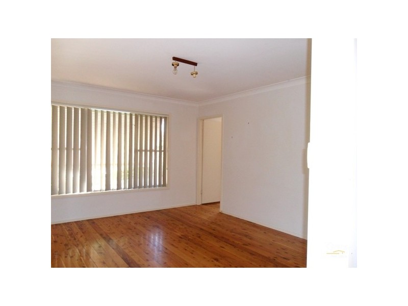 1 Pinecrest Street, Winmalee NSW 2777