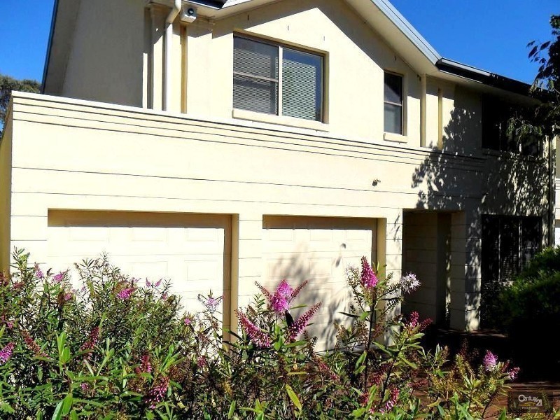 32 Wattlecliffe Drive, Blaxland NSW 2774