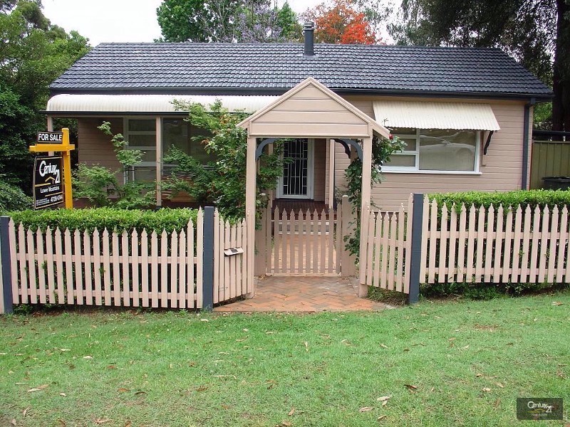 11 Lagoon Drive, Glenbrook NSW 2773