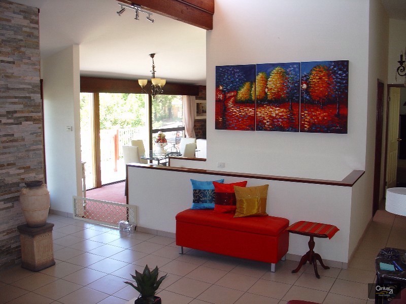 62 Governors Drive, Lapstone NSW 2773