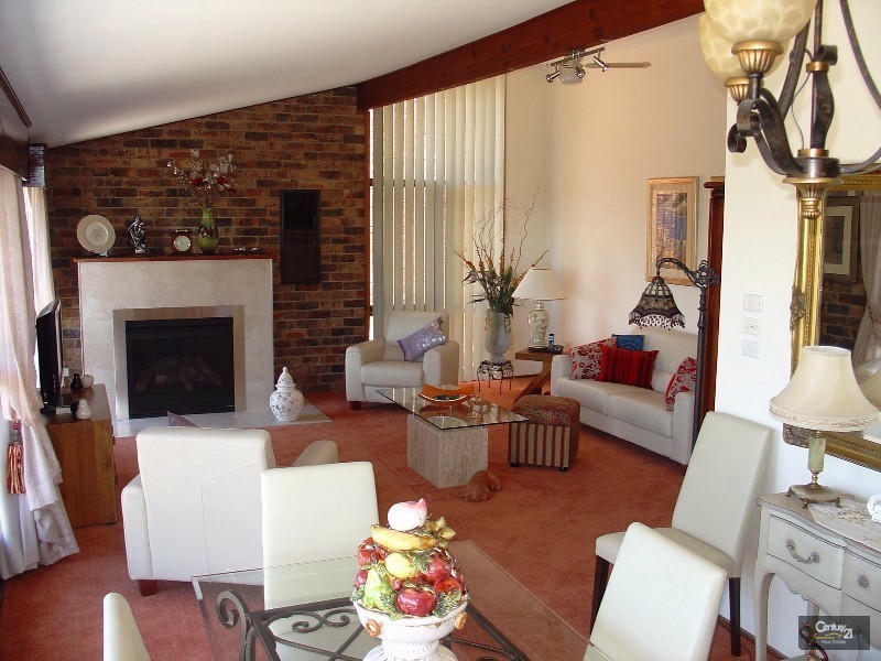 62 Governors Drive, Lapstone NSW 2773