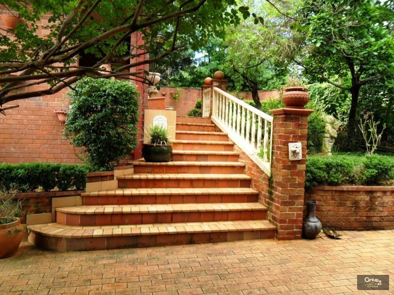 13 Koala Road, Blaxland NSW 2774