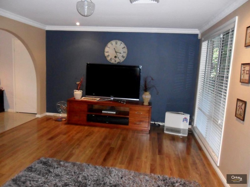 10 Outlook Avenue, Mount Riverview NSW 2774