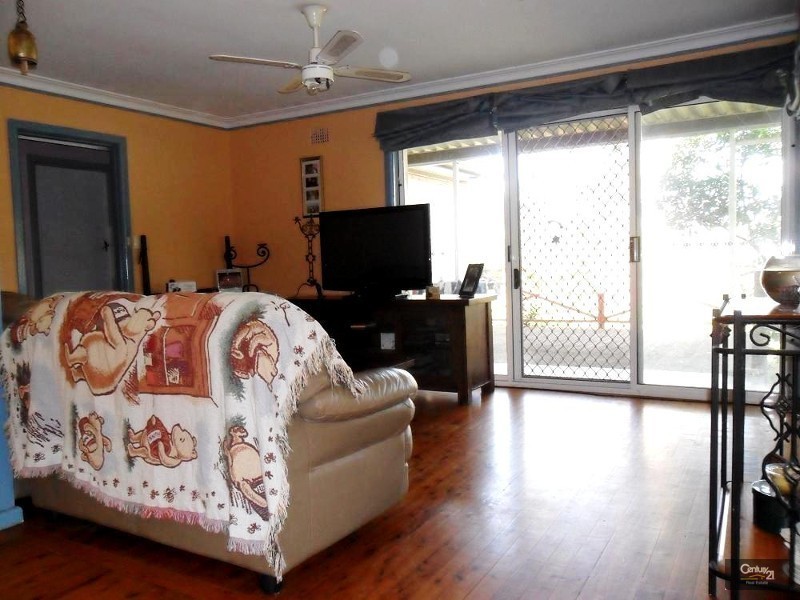 9 Lookout Avenue, Blaxland NSW 2774