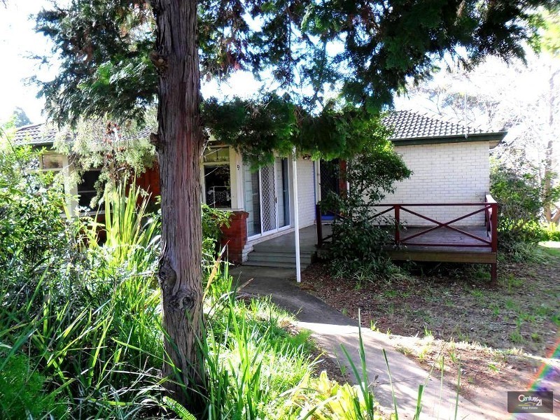 9 Lookout Avenue, Blaxland NSW 2774