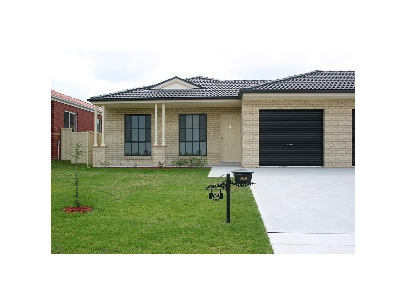 2/64 Martin Street, Armidale NSW 2350