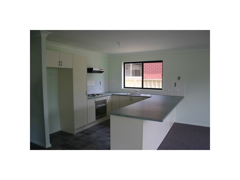 2/64 Martin Street, Armidale NSW 2350