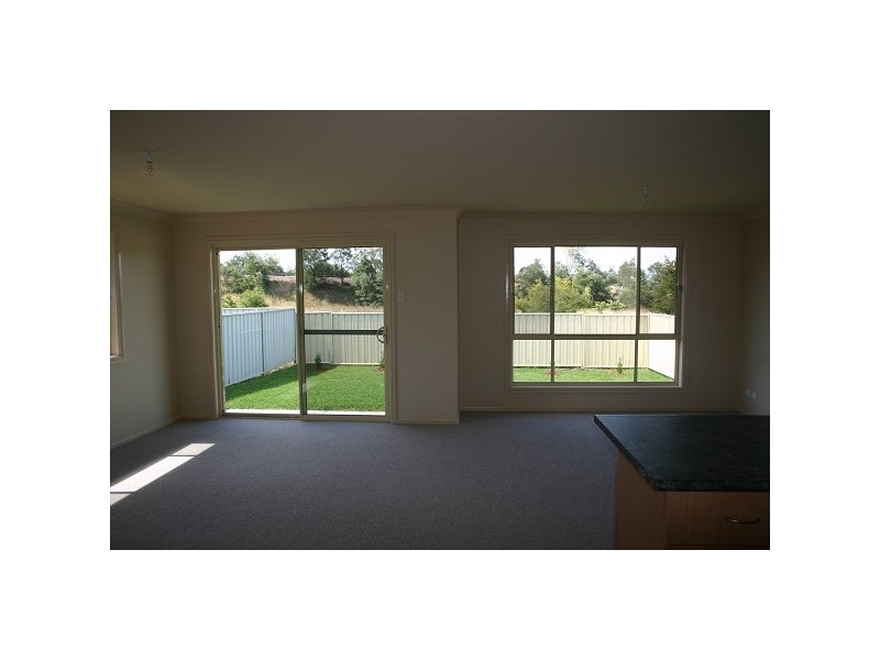 1/15 CONNINGDALE CRESCENT, Armidale NSW 2350
