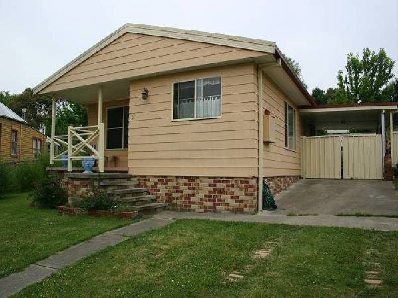 9 Tysoe Crescent, Armidale NSW 2350