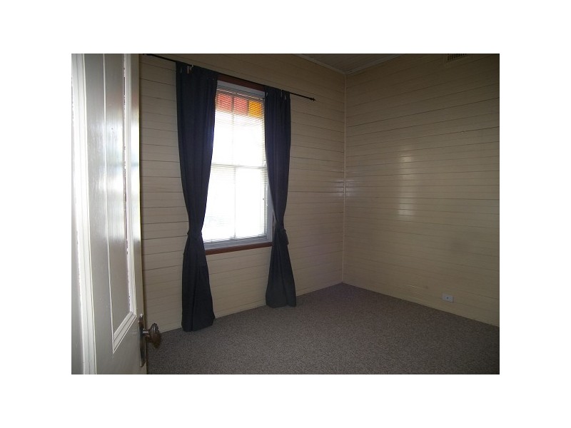 108 MARKHAM STREET, Armidale NSW 2350