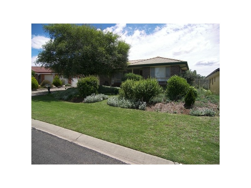 12 EVANGELENE CRESCENT, Armidale NSW 2350