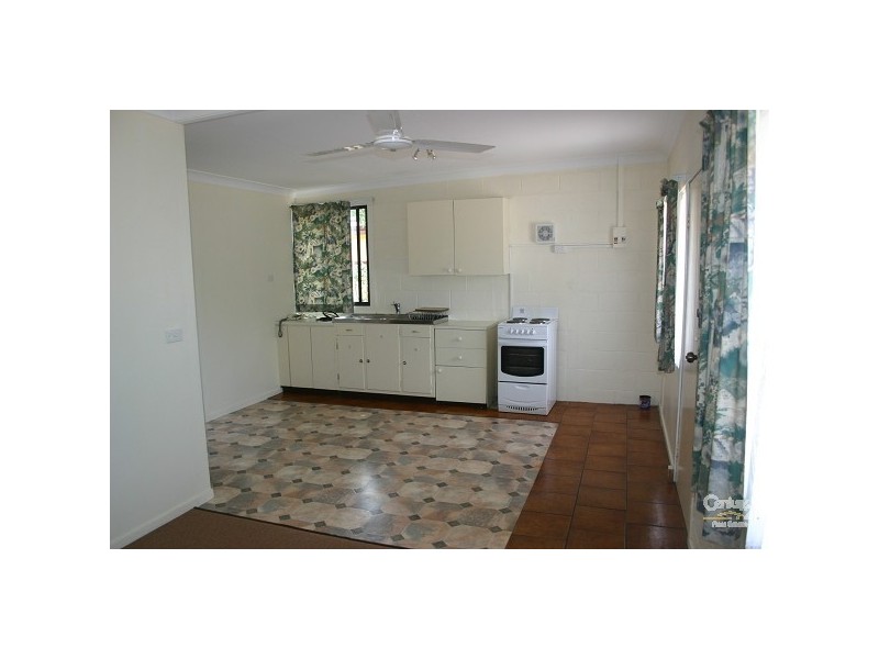 7 HELEN AVENUE, Armidale NSW 2350