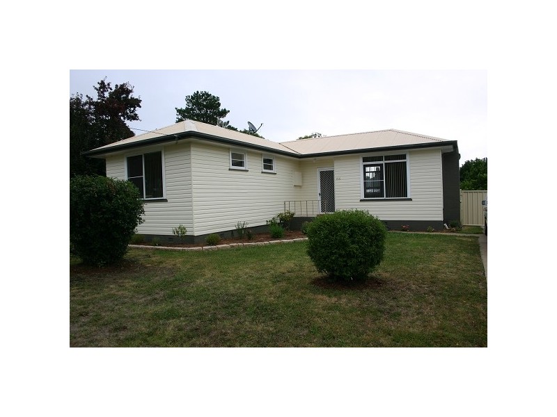 166 CANAMBE STREET, Armidale NSW 2350