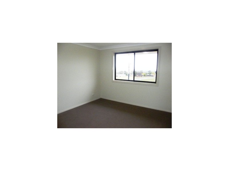 4 McCarthy Crescent, Armidale NSW 2350