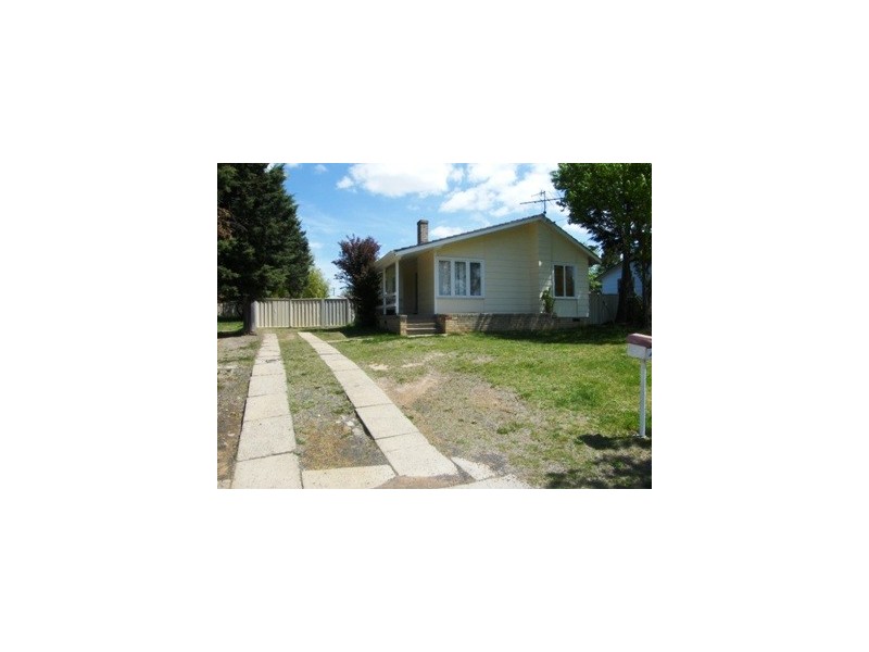 4 Fayle Avenue, Armidale NSW 2350