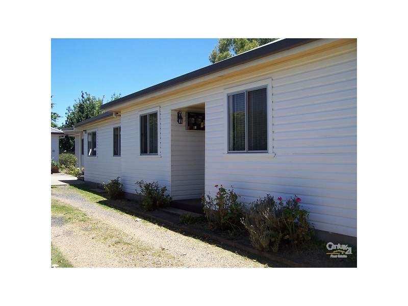 1/25 COLLEGE AVENUE, Armidale NSW 2350